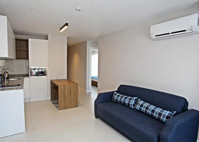 Queen Residences &