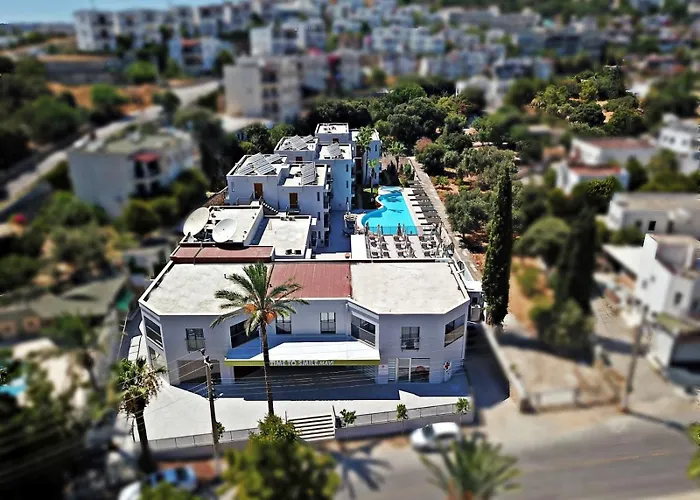 Апарт-отель Queen Residences &