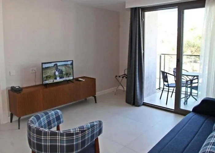 Апарт-отель Queen Residences &