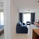 Apart Otel Queen Residences & 4*