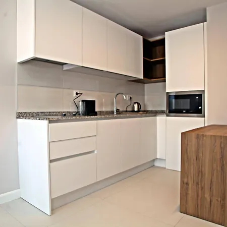 Queen Residences &