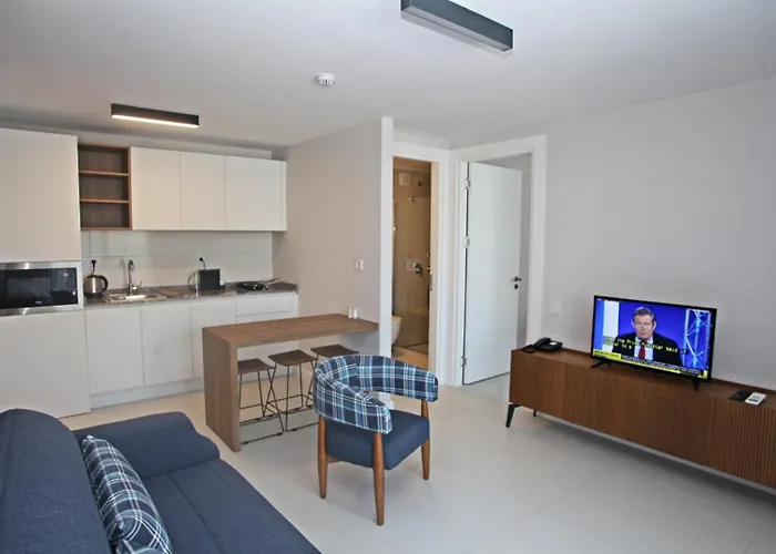 Queen Residences & Apartmanhotel 4*