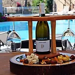 Aparthotel Queen Residences &