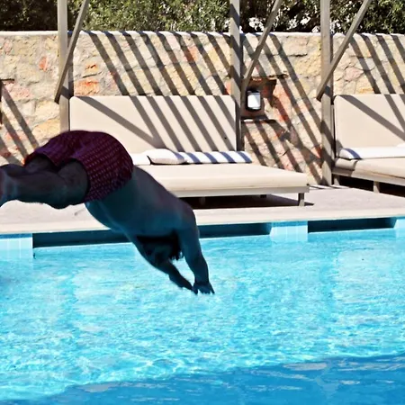 Queen Residences & Aparthotel